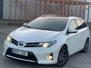 Toyota Auris foto 1