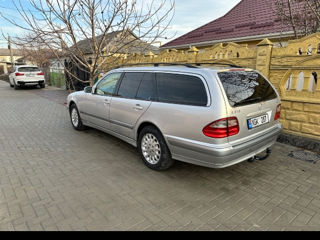 Mercedes E-Class foto 8