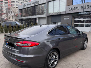 Ford Fusion foto 3