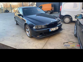 BMW 5 Series foto 4