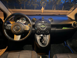 Mazda 2 foto 8