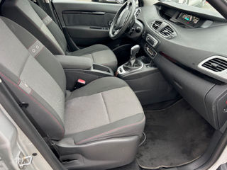 Renault Scenic foto 16