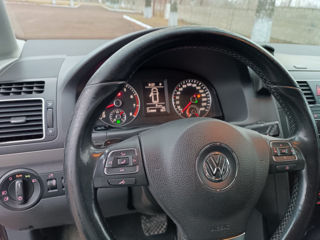 Volkswagen Touran foto 6