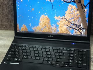 Fujitsu LifeBook/i7/8Gb/256Gb foto 1