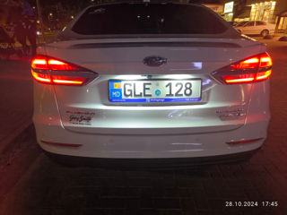 Ford Fusion foto 7