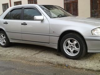 Mercedes C Class foto 1