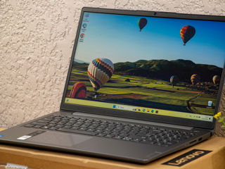 Lenovo Ideapad 3/ Core I5 1235U/ 16GB Ram/ IrisXe/ 500Gb SSD/ 15.6" FHD IPS!!! foto 3