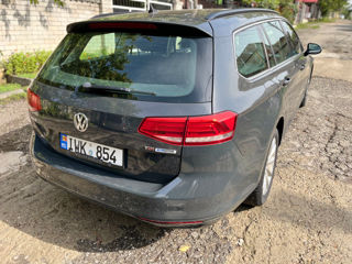 Volkswagen Passat foto 4