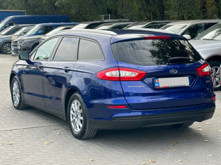 Ford Mondeo foto 5