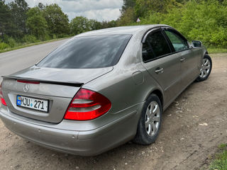 Mercedes E-Class foto 5