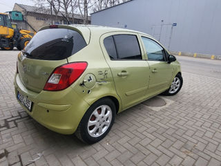 Opel Corsa foto 4