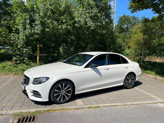 Mercedes E-Class foto 8