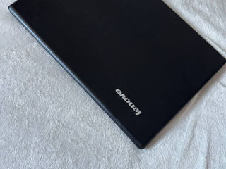 Lenovo Z70 foto 2