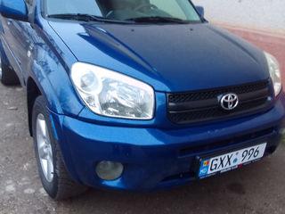 Toyota Rav 4 foto 4