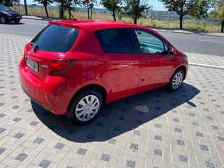 Toyota Yaris foto 2