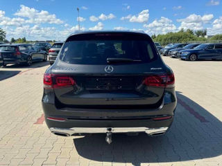 Mercedes GLC foto 8