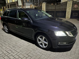 Skoda Octavia foto 2