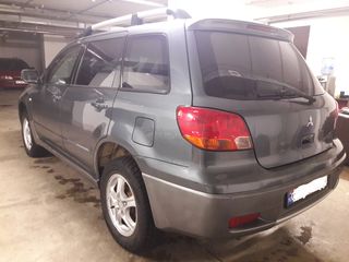 Mitsubishi Outlander foto 3