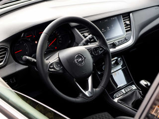 Opel Grandland X фото 9