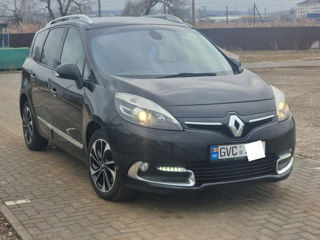 Renault Grand Scenic foto 2