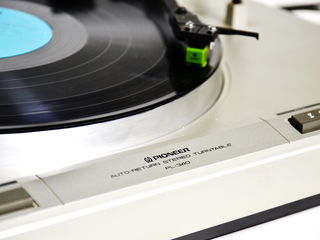 Pioneer PL-340 Stereo Turntable / есть пластинки foto 3