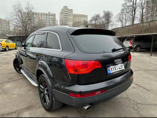 Audi Q7 foto 4