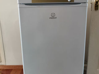 Congelator Indesit SFR 100