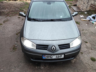 Renault Megane foto 2