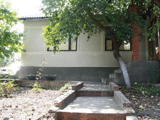 продается дом в центре бессарабки ori fac schimb pe apartament la Chisinau foto 3