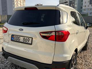 Ford EcoSport foto 4