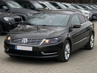 Volkswagen Passat CC foto 1