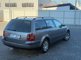 Volkswagen Passat foto 4