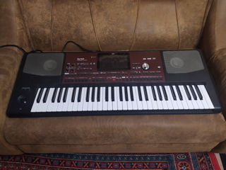 Korg PA 700