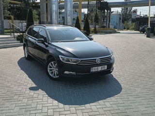 Volkswagen Passat foto 1