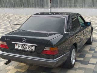 Mercedes E-Class foto 3