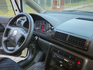 Volkswagen Sharan foto 4