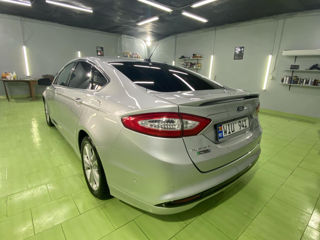 Ford Fusion foto 7