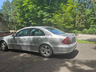 Mercedes E-Class foto 3