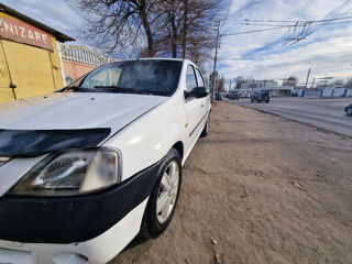 Dacia Logan foto 5