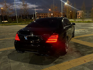 Mercedes S-Class foto 2