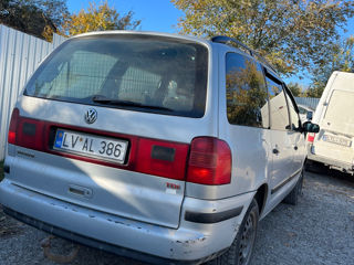 Volkswagen Sharan foto 4