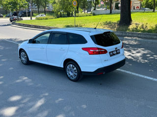 Ford Focus foto 8