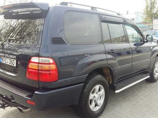 Toyota Land Cruiser foto 2