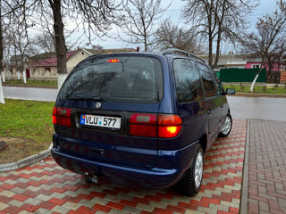 Volkswagen Sharan foto 20