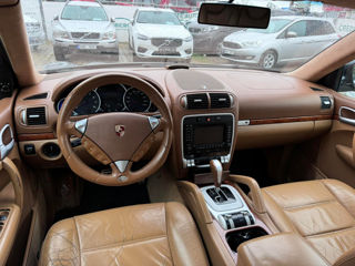 Porsche Cayenne foto 7