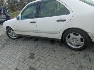 W210 Mercedes 1996 dizel piese 2.2 simplu foto 4