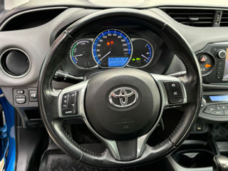 Toyota Yaris foto 14