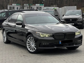 BMW 7 Series foto 4