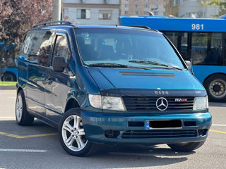 Mercedes V-Class foto 1