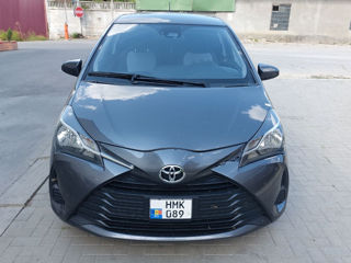 Toyota Yaris foto 1